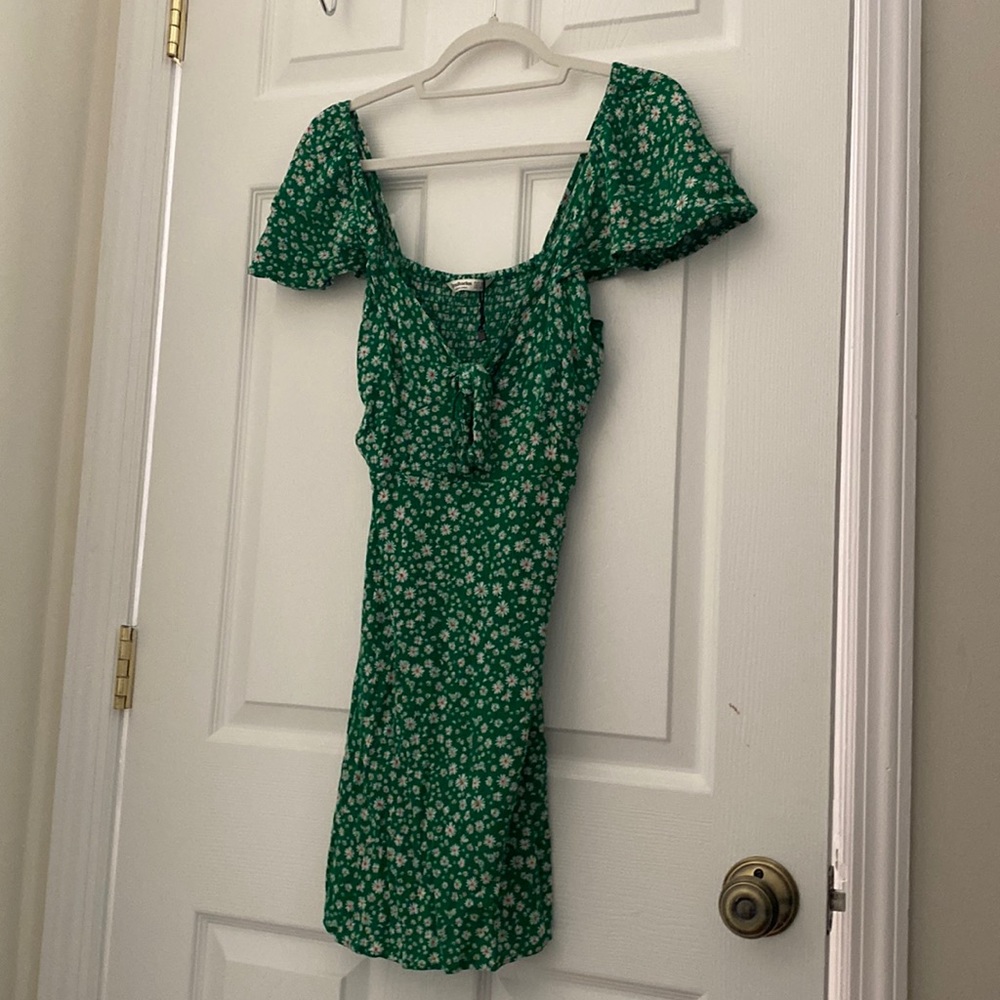 Stradivarius Button Front Floral Dress M